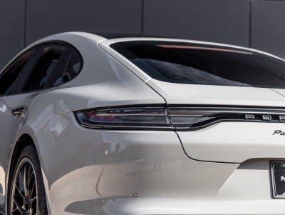 2022 Porsche Panamera GTS