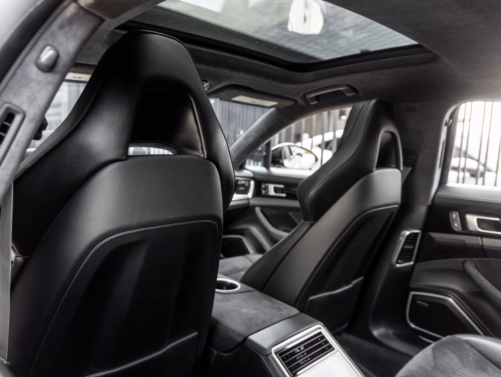 2022 Porsche Panamera GTS
