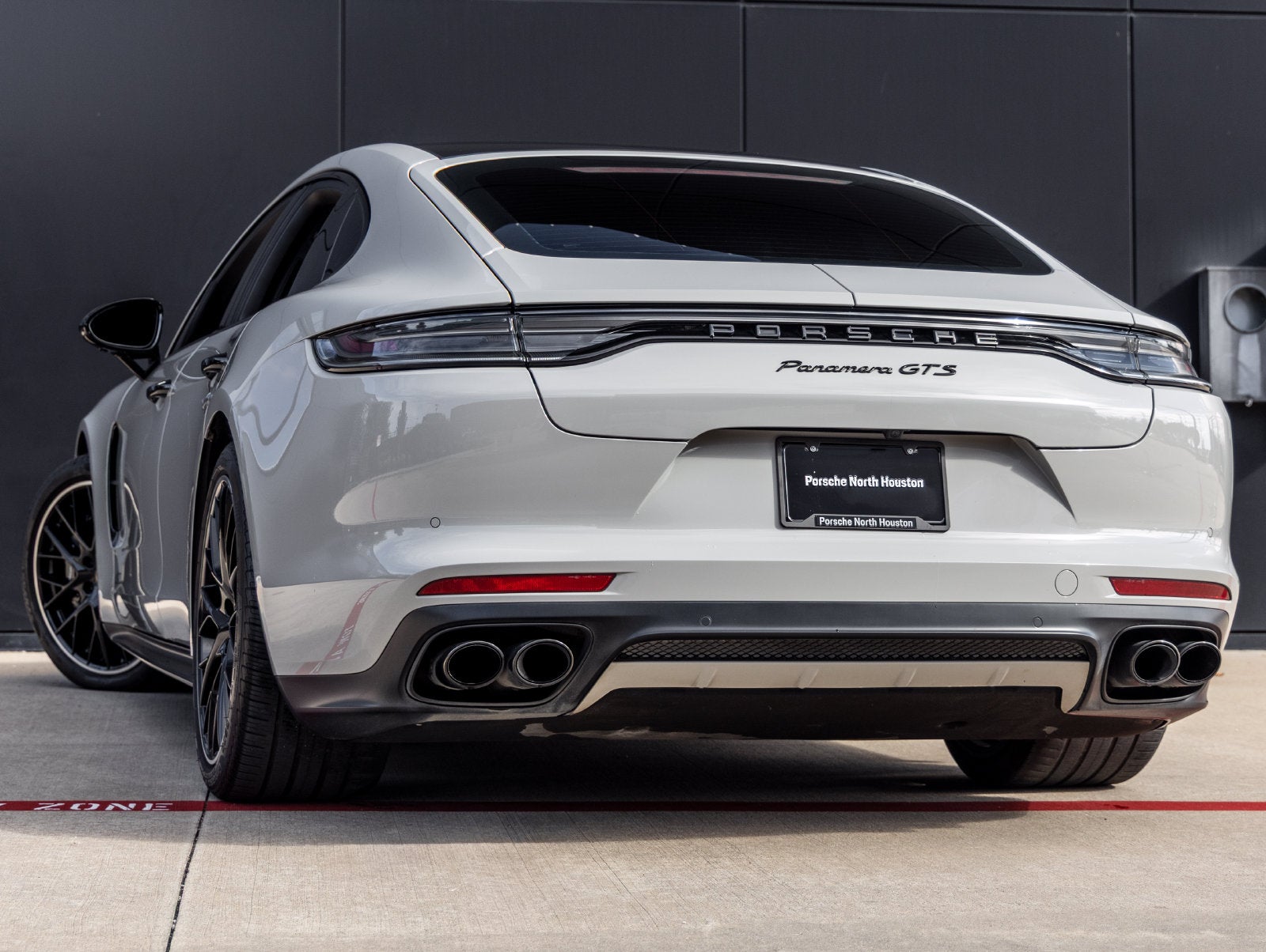 2022 Porsche Panamera GTS