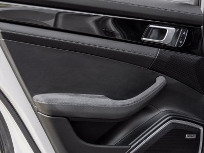 2022 Porsche Panamera GTS