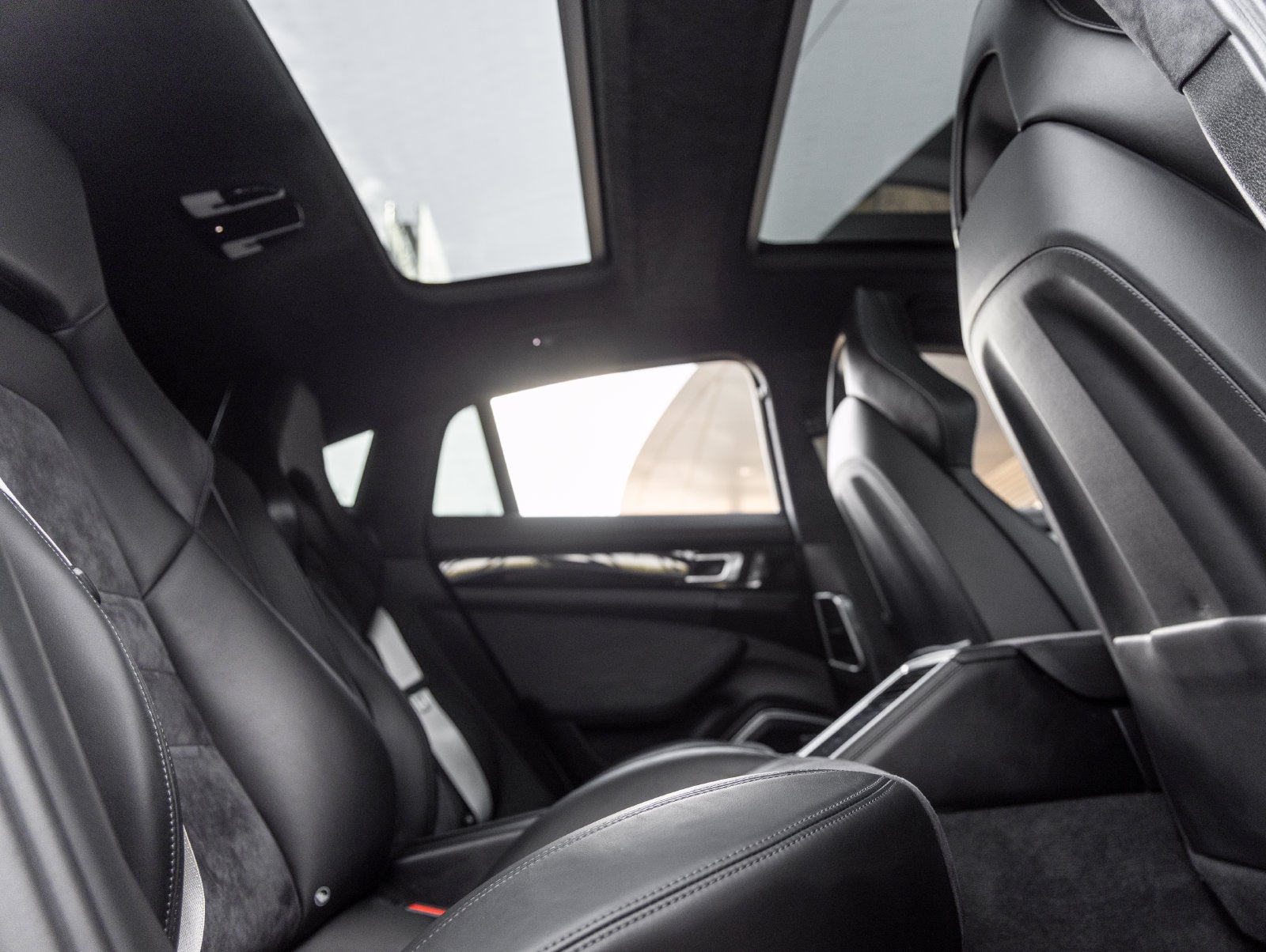 2022 Porsche Panamera GTS