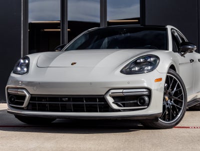 2022 Porsche Panamera GTS