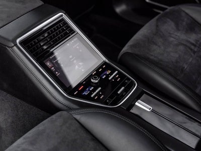 2022 Porsche Panamera Panamera GTS