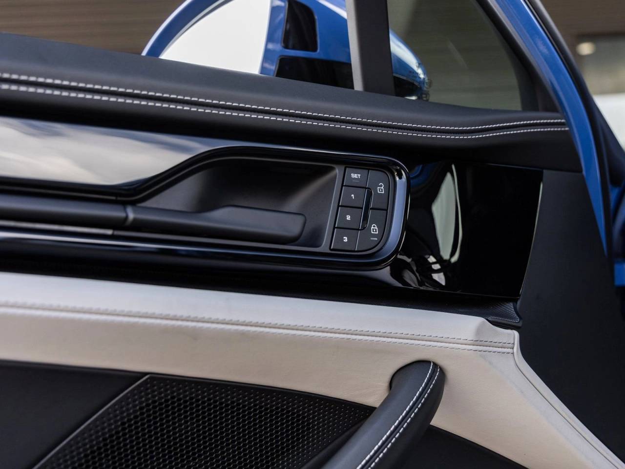 2025 Porsche Panamera Panamera GTS