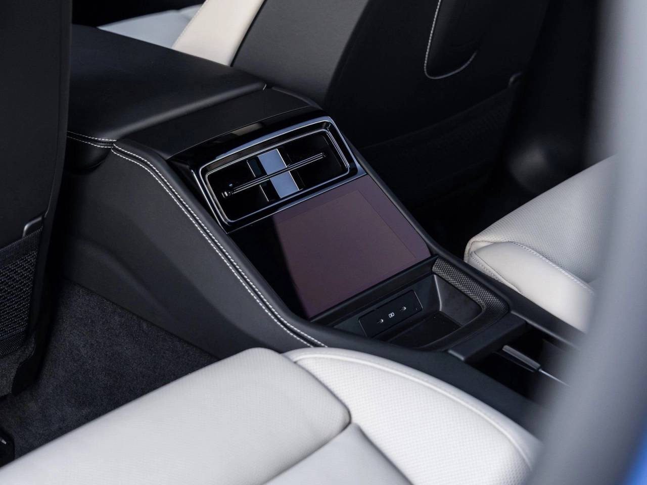 2025 Porsche Panamera Panamera GTS