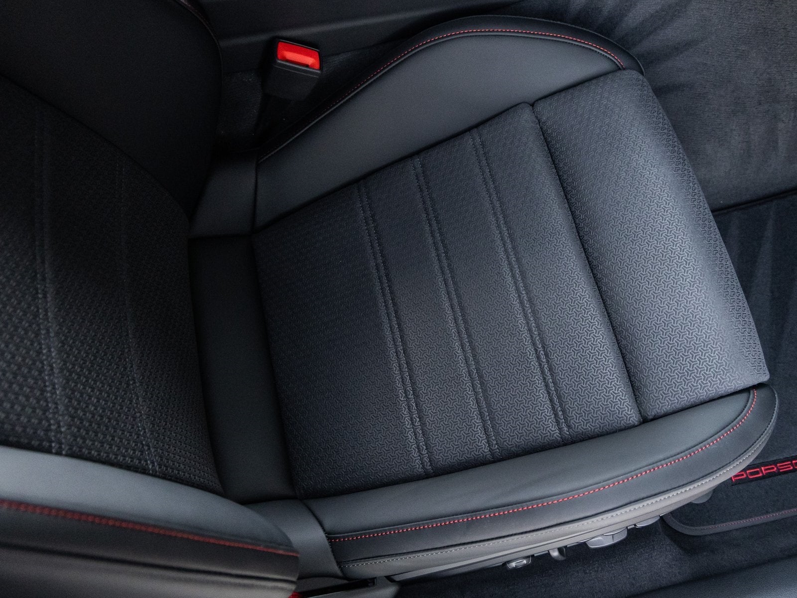 2026 Porsche Panamera Panamera GTS