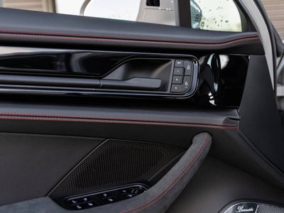 2026 Porsche Panamera Panamera GTS