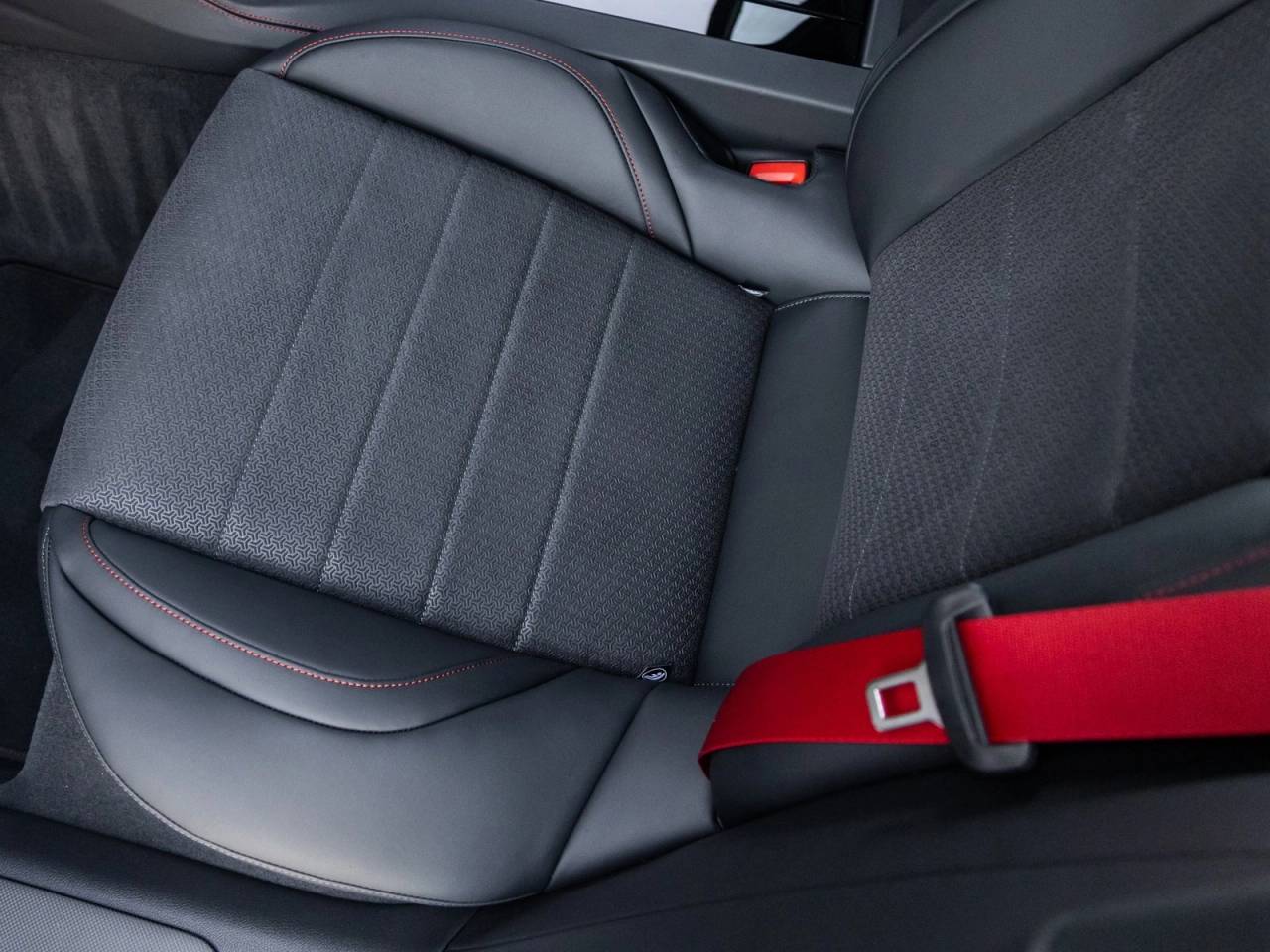 2026 Porsche Panamera Panamera GTS