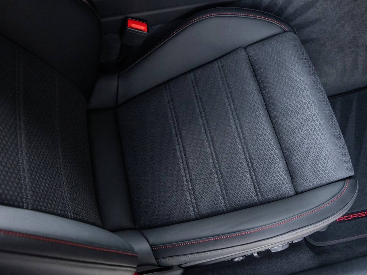 2026 Porsche Panamera Panamera GTS