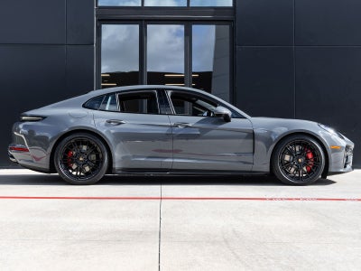 2026 Porsche Panamera Panamera GTS