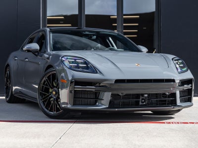 2026 Porsche Panamera Panamera GTS