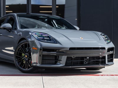2026 Porsche Panamera Panamera GTS