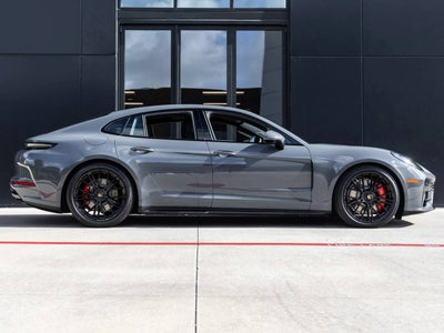 2026 Porsche Panamera Panamera GTS