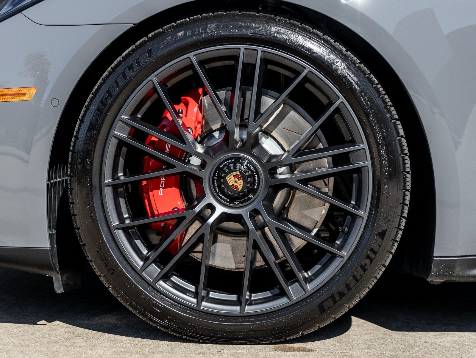 2026 Porsche Panamera Panamera GTS