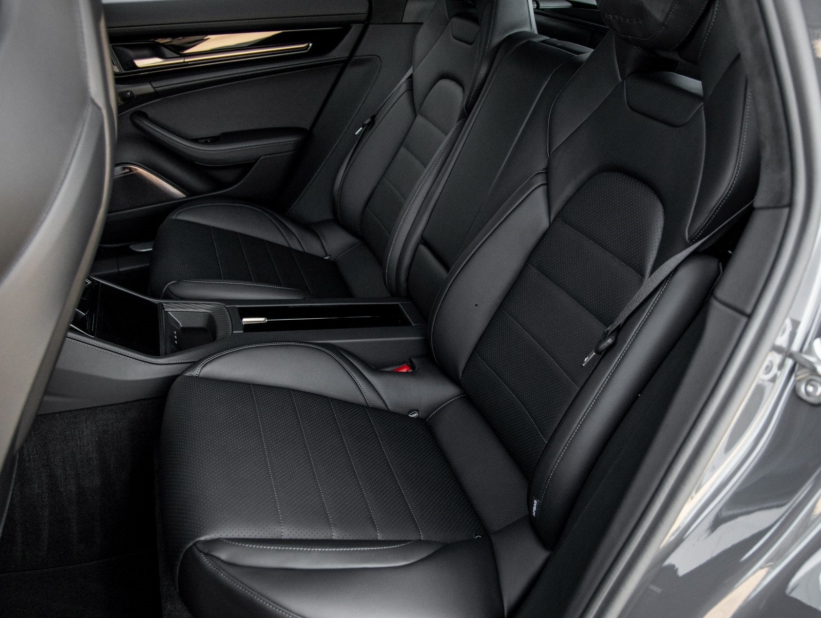 2026 Porsche Panamera Panamera GTS