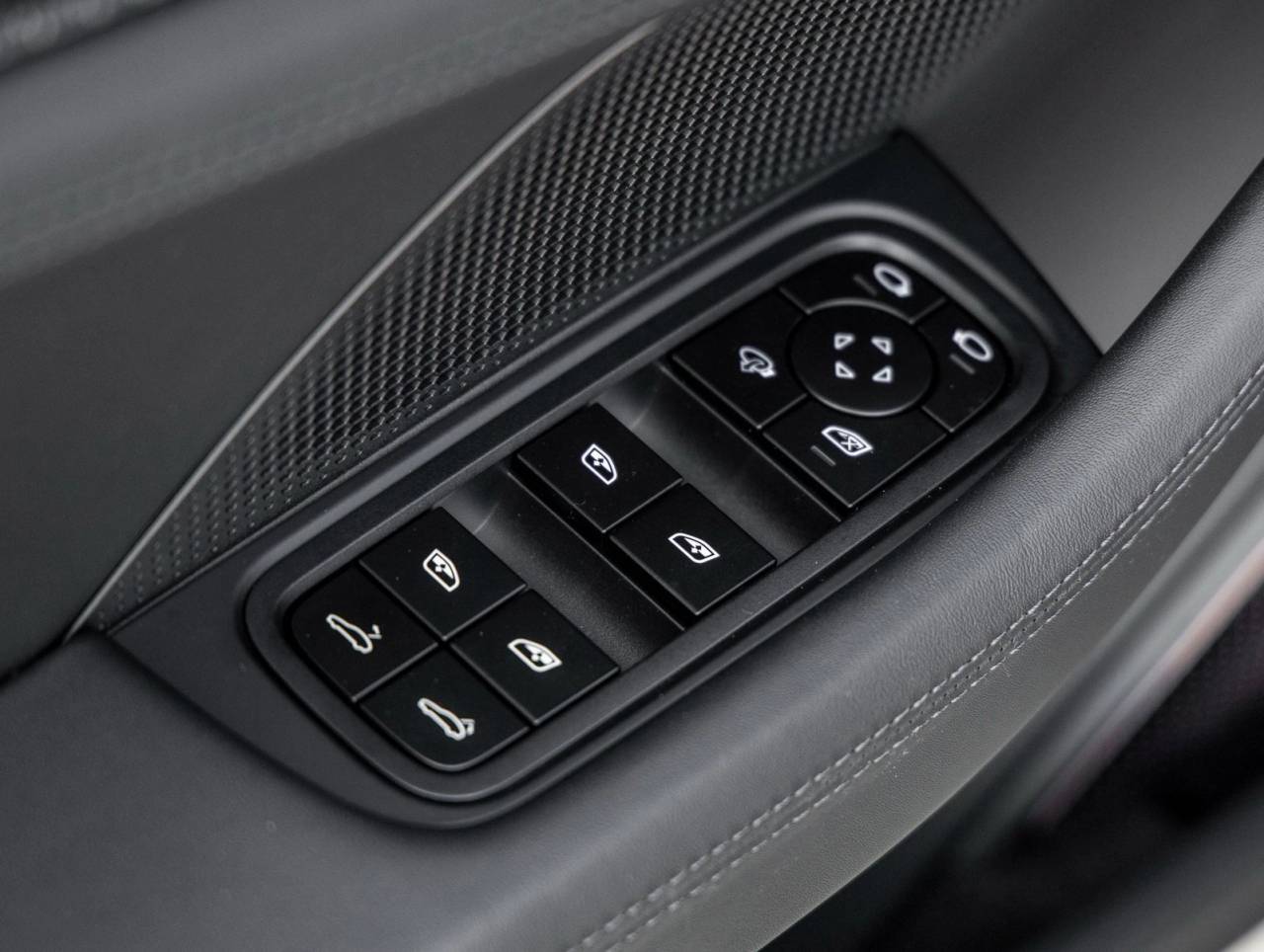 2026 Porsche Panamera Panamera GTS