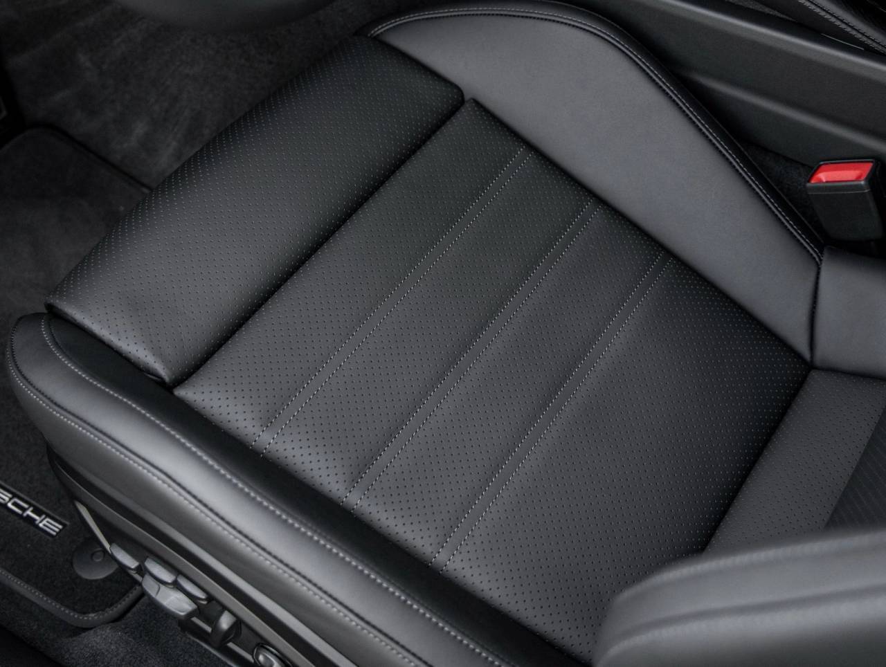 2026 Porsche Panamera Panamera GTS