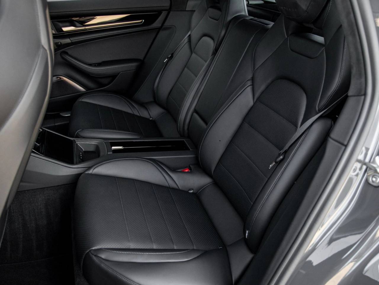 2026 Porsche Panamera Panamera GTS