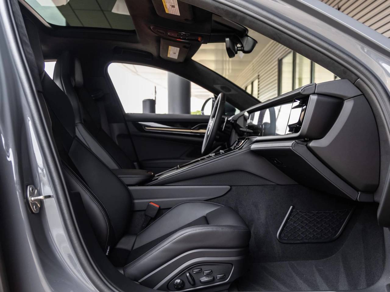2026 Porsche Panamera GTS