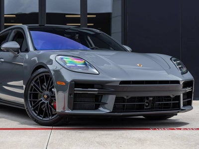 2026 Porsche Panamera GTS