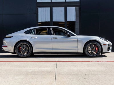 2026 Porsche Panamera GTS