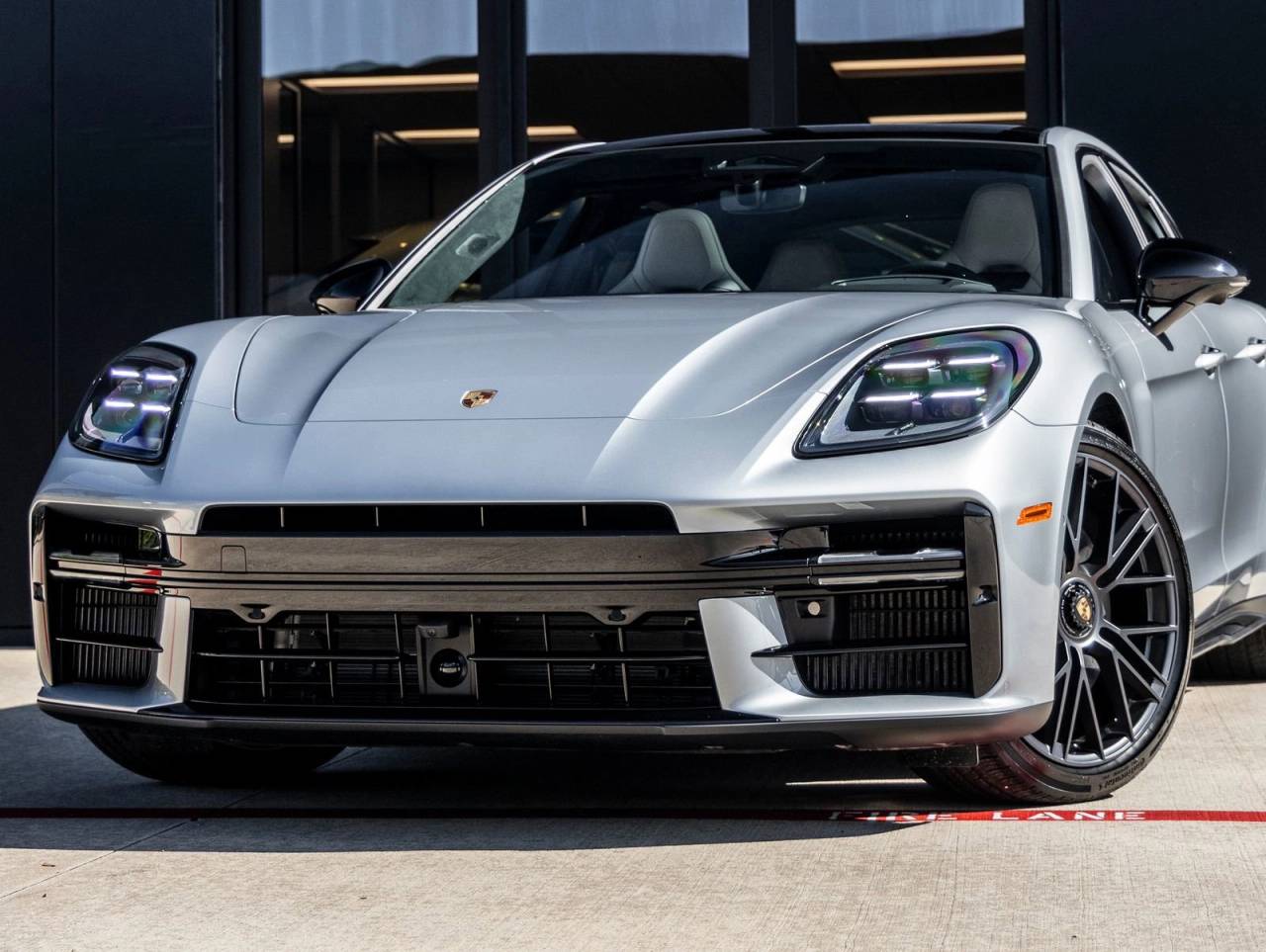 2026 Porsche Panamera GTS