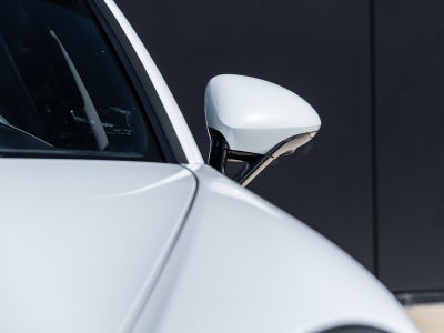 2023 Porsche Panamera 4 Platinum Edition