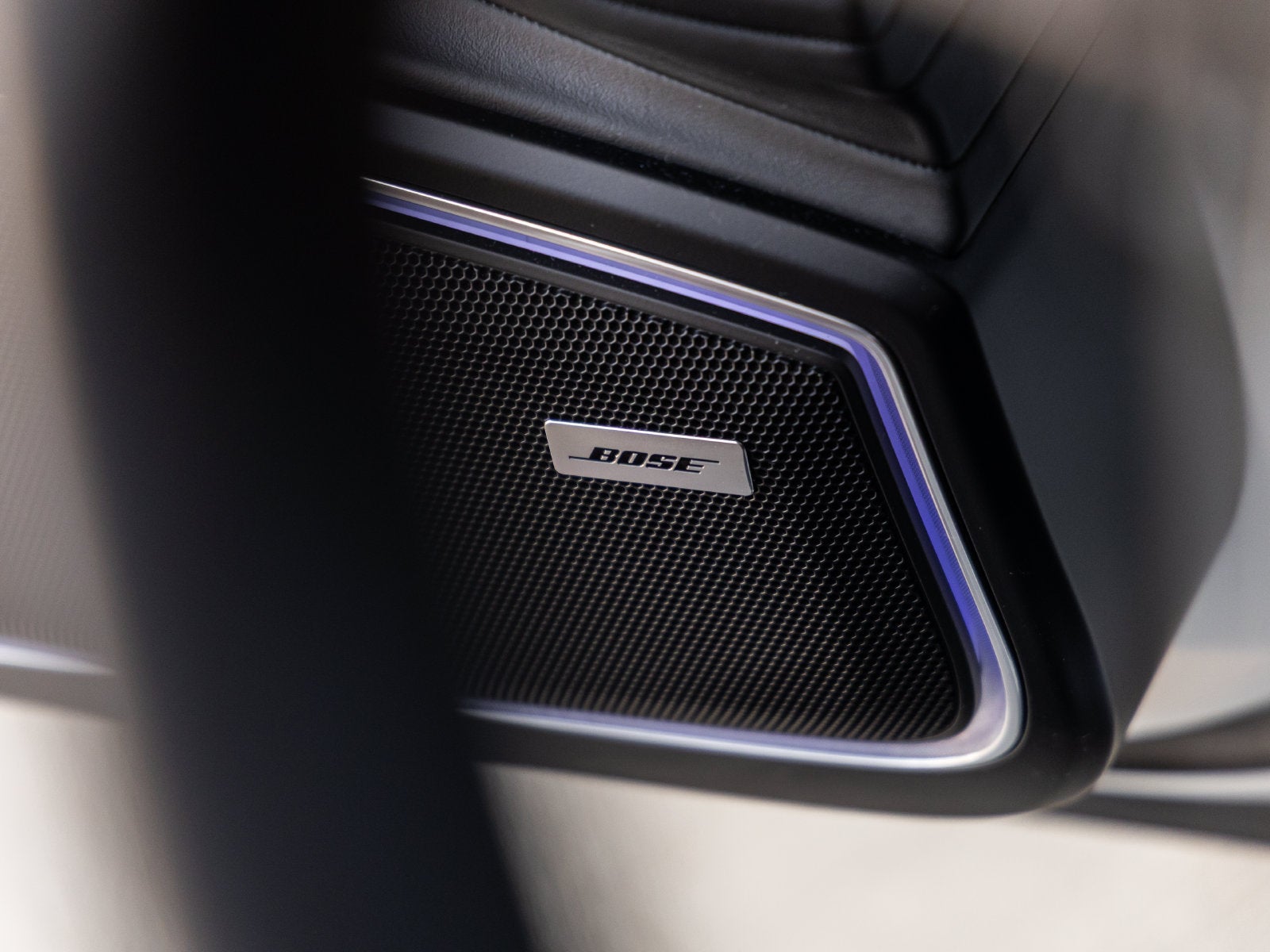 2023 Porsche Panamera 4 Platinum Edition