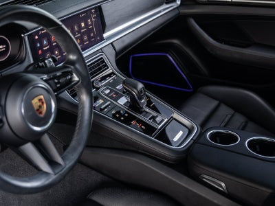 2023 Porsche Panamera 4 Platinum Edition