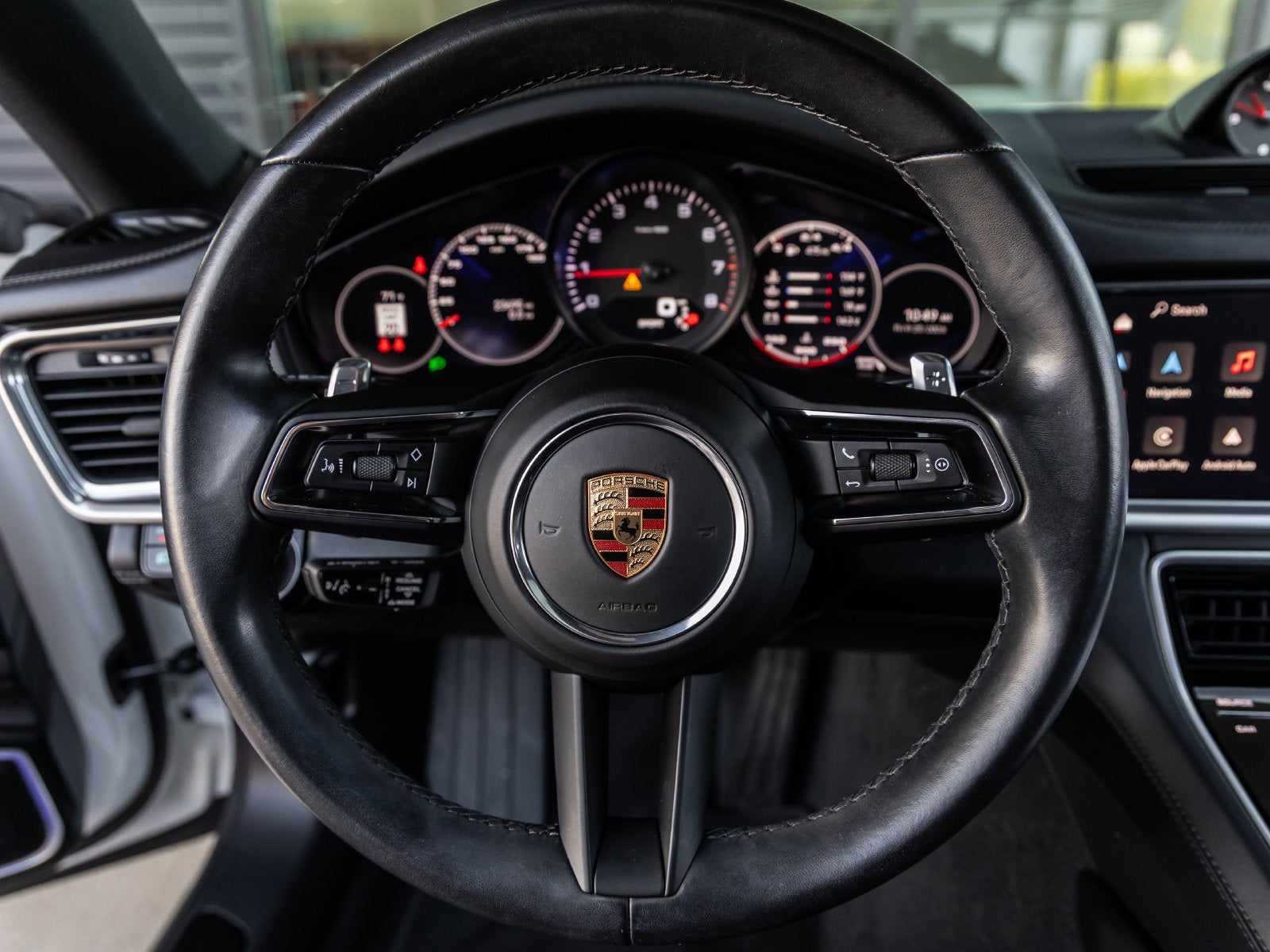 2023 Porsche Panamera 4 Platinum Edition