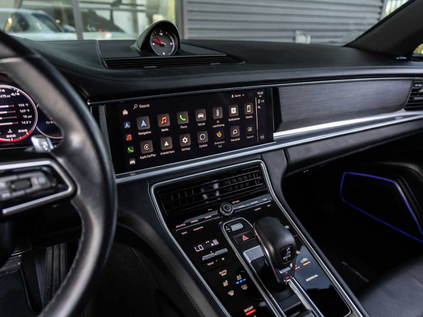 2023 Porsche Panamera 4 Platinum Edition