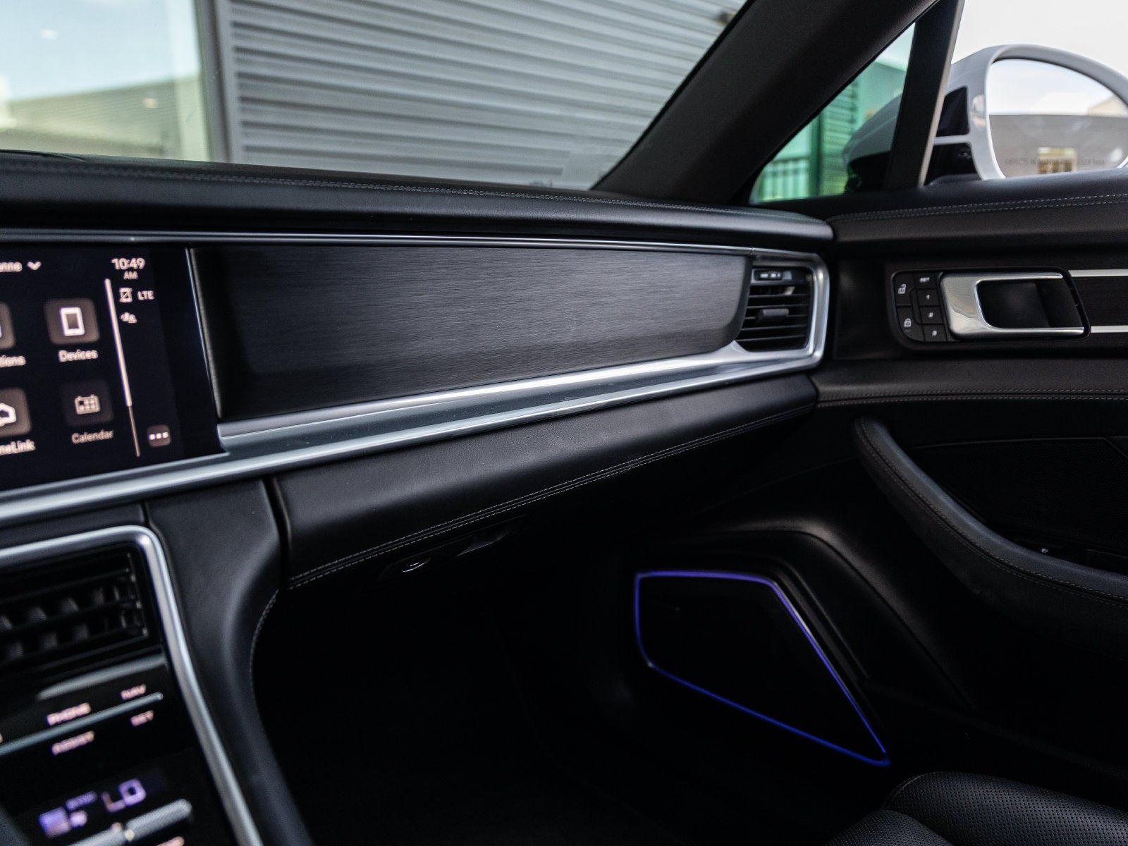 2023 Porsche Panamera 4 Platinum Edition