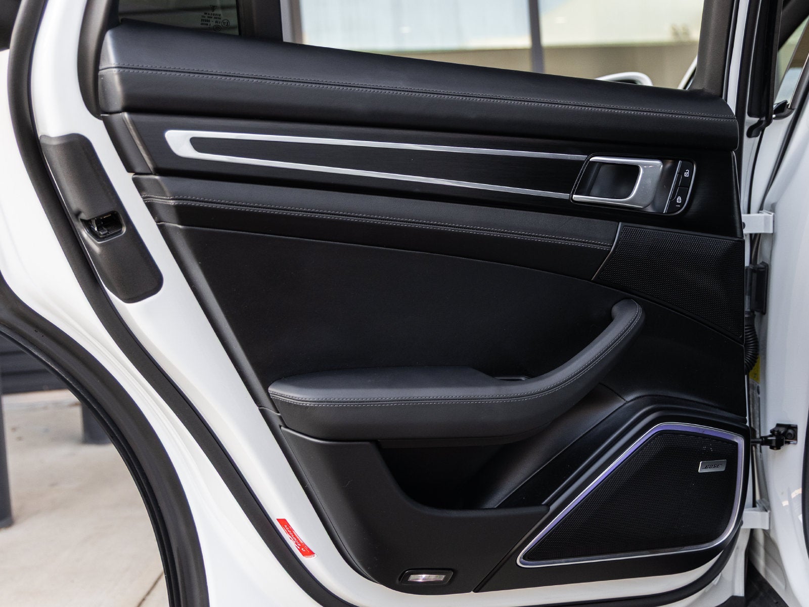 2023 Porsche Panamera 4 Platinum Edition