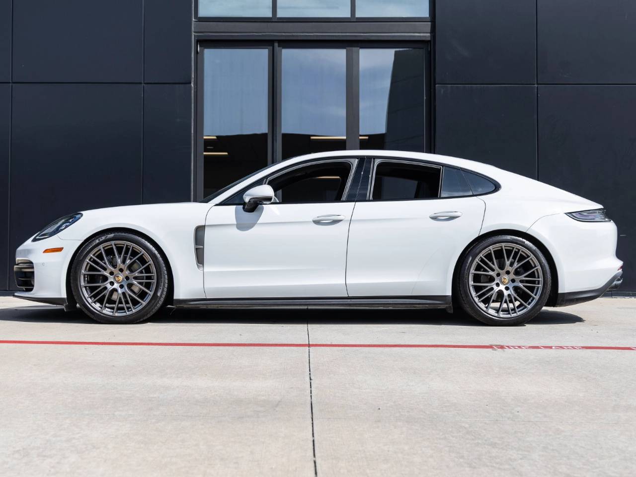 2023 Porsche Panamera Panamera 4 Platinum Edition