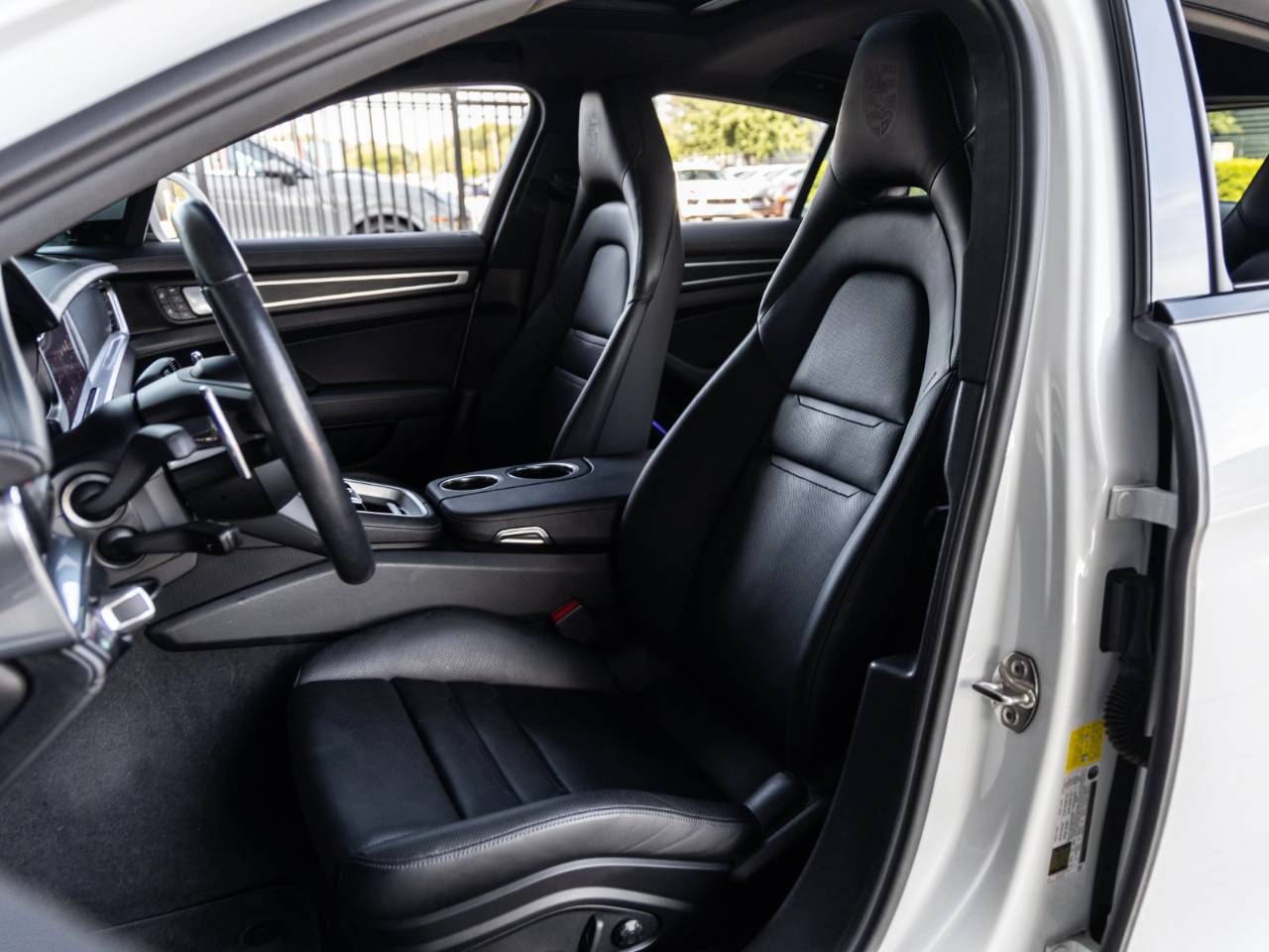 2023 Porsche Panamera Panamera 4 Platinum Edition