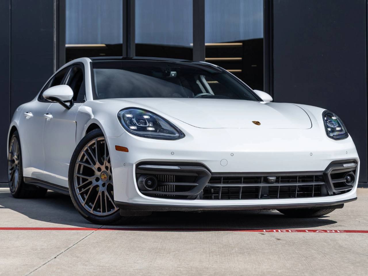 2023 Porsche Panamera Panamera 4 Platinum Edition