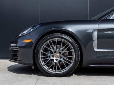 2023 Porsche Panamera Platinum Edition