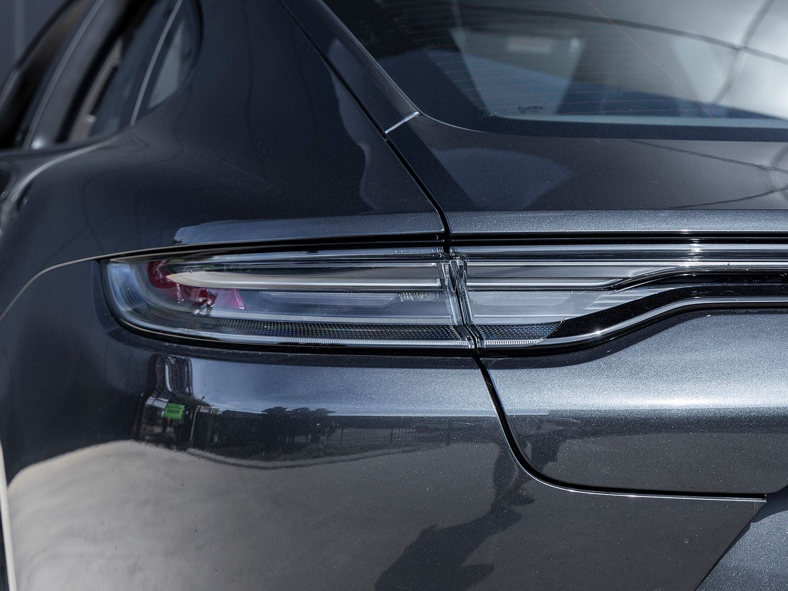 2023 Porsche Panamera Platinum Edition