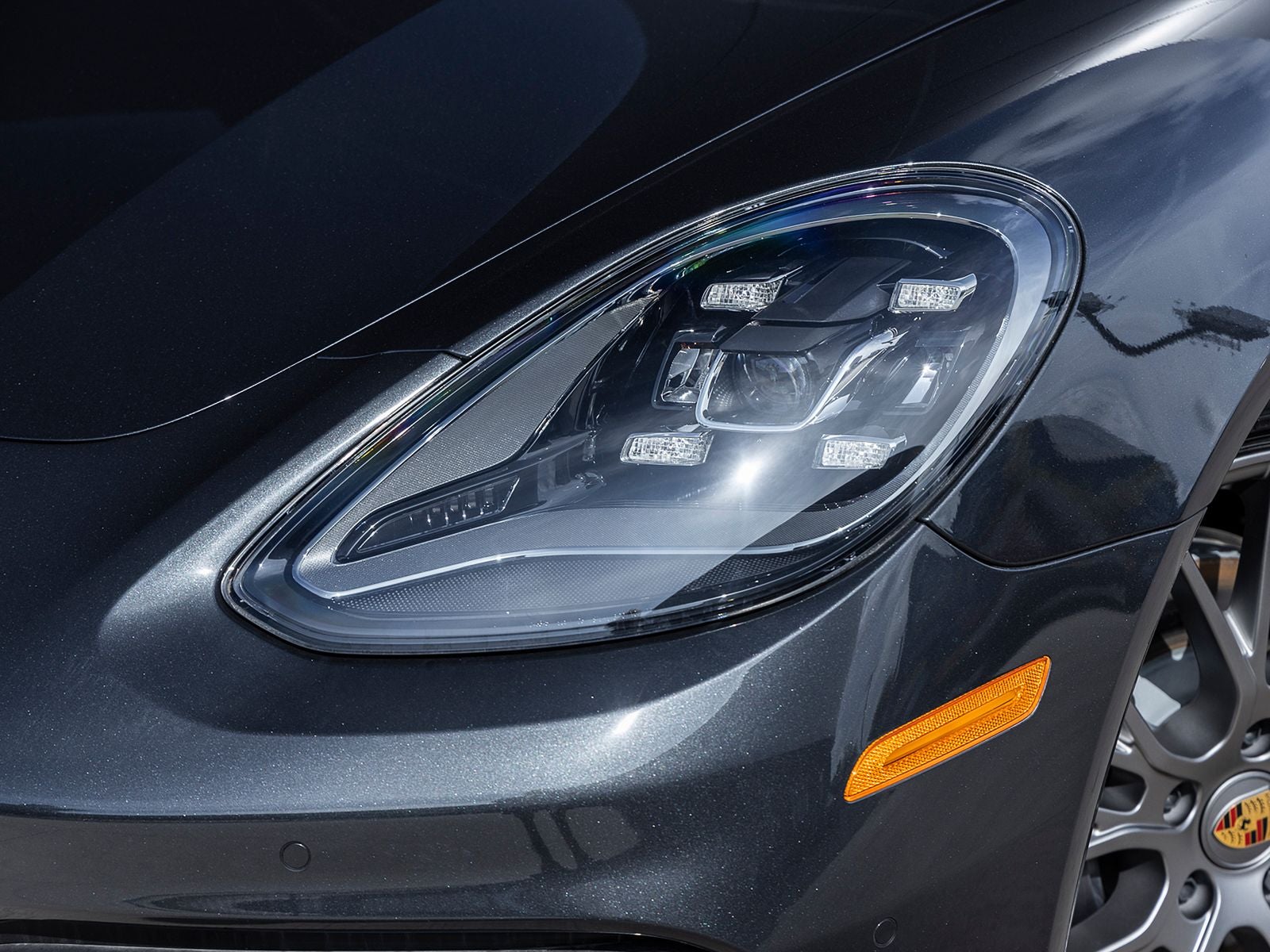 2023 Porsche Panamera Platinum Edition