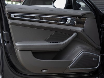 2023 Porsche Panamera Platinum Edition