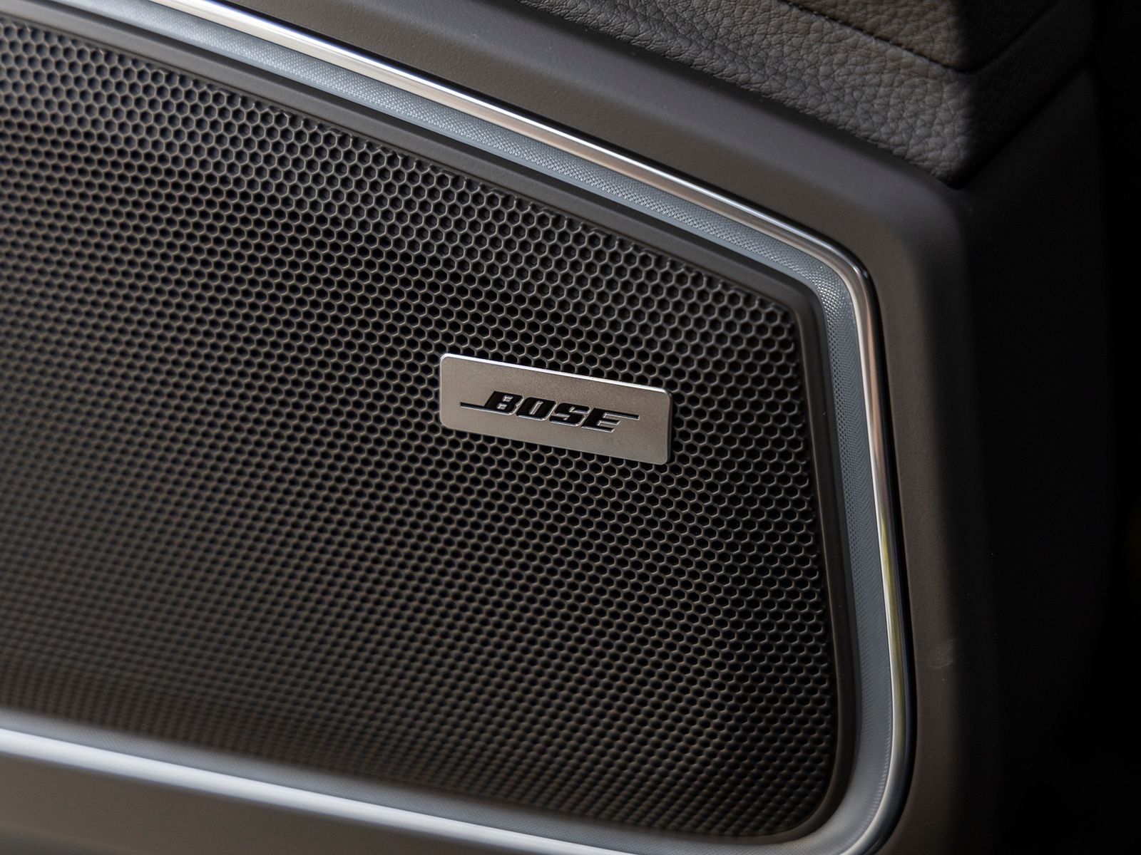 2023 Porsche Panamera Platinum Edition