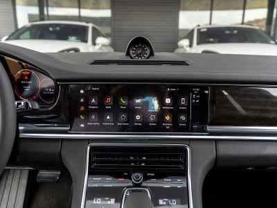 2023 Porsche Panamera Platinum Edition