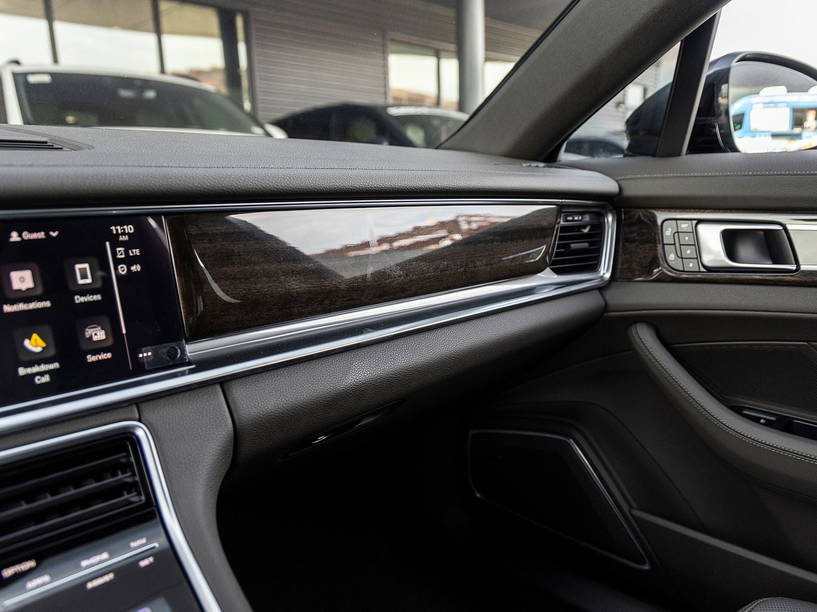 2023 Porsche Panamera Platinum Edition