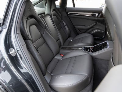 2023 Porsche Panamera Platinum Edition