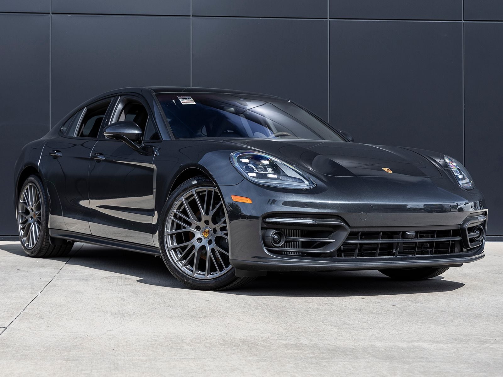 2023 Porsche Panamera Platinum Edition