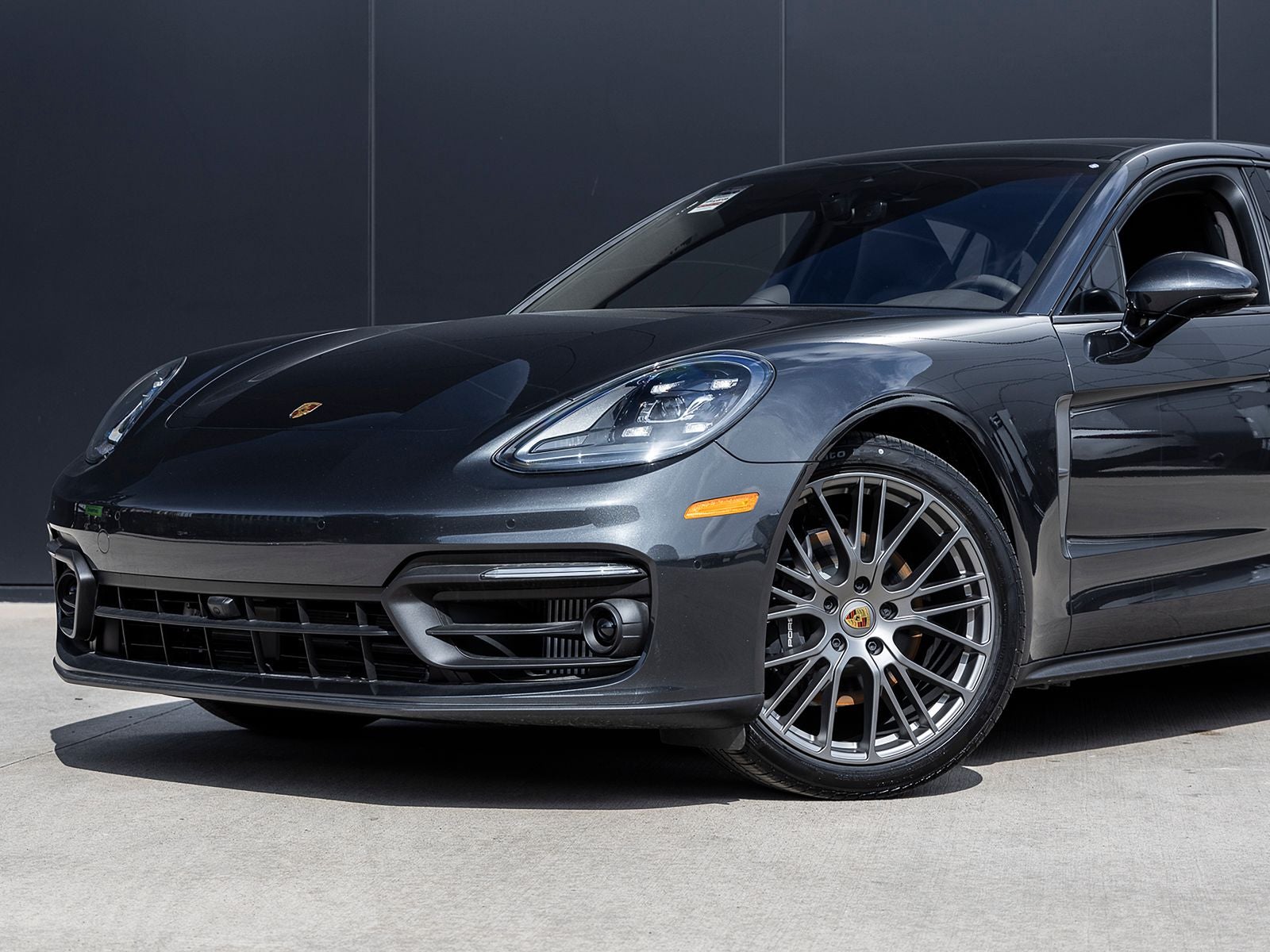 2023 Porsche Panamera Platinum Edition