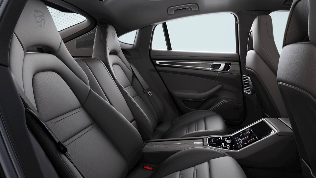 2023 Porsche Panamera Platinum Edition