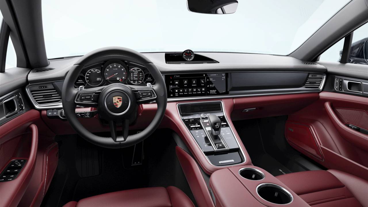 2023 Porsche Panamera 4 Platinum Edition