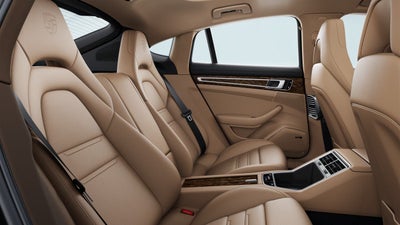 2023 Porsche Panamera Panamera 4 Platinum Edition (MY23)
