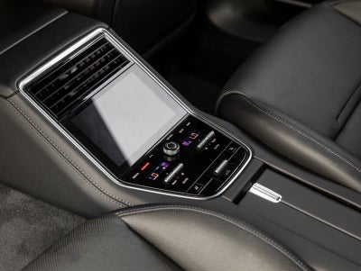 2023 Porsche Panamera Panamera 4 Platinum Edition (MY23)